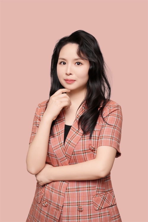 阳丽艳—多媒体教研室主任