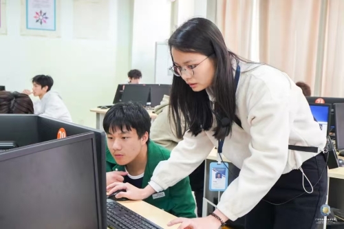 【躬耕职教，倾心育人】优秀教师罗裕莹：在代码世界里播种未来的引路人
