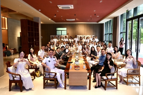 与你邂逅·让爱连接｜92218部队官兵与岭南教师浪漫相约，军地联谊甜度超标！