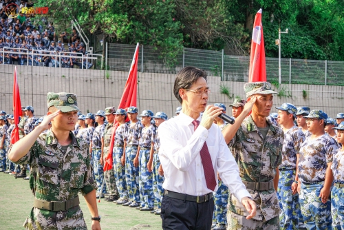 2022级新生军训汇报表演