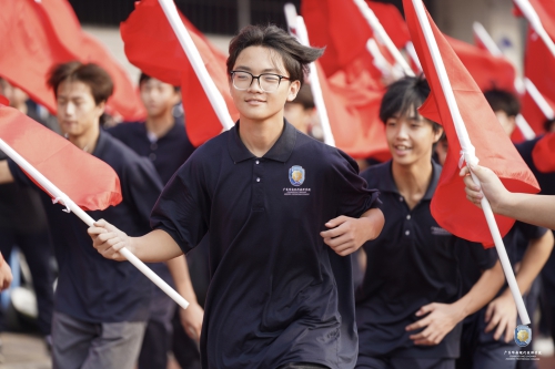 青春运动，当“燃”不让丨我校第十一届学生田径运动会暨教职工趣味运动会开幕