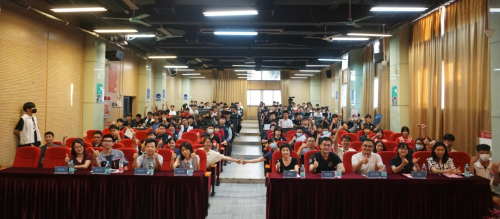 盛夏·荣耀时刻 || 信息技术与智能制造学院召开2021-2022学年学生总结表彰大会