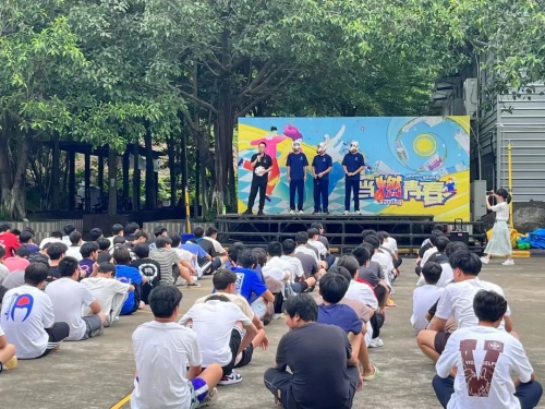 智能制造学院 ll 22级中、高技消防工程技术班组织消防演练！！！
