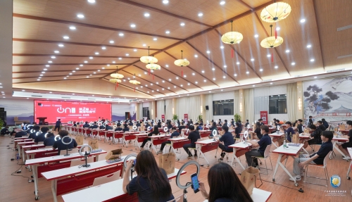 广州市人民政府网对我校“黄埔区·贵州三都民族技工班”学子为家乡带货进行报道