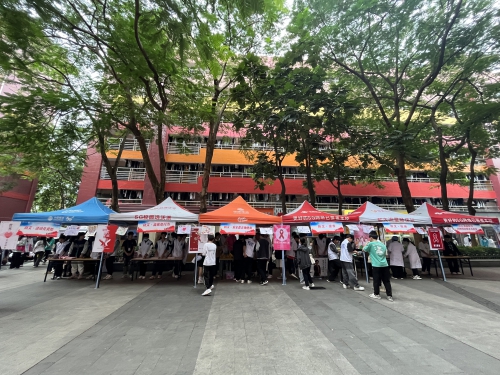 “远离艾滋病，美好青春我做主”我校开展校园防艾宣传教育系列活动