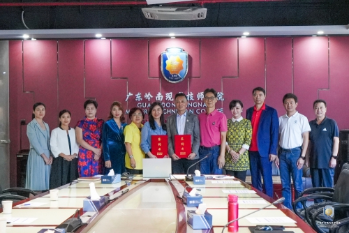 深化国际化合作，协同育人丨我校与新加坡文化与教育协会举行战略合作签约仪式