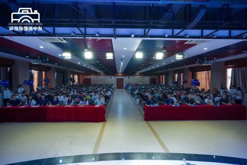 智能制造学院团学组织换届竞聘报名啦！