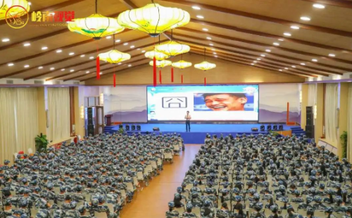 向阳生长，技赢未来丨新生的德育课，我们这样上！