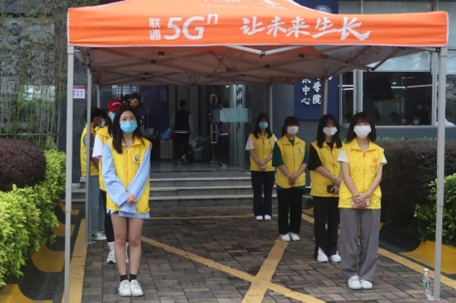春季开学赴校园 | 莘莘学子求学忙
