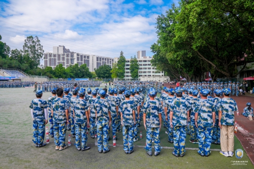 开学“第一课”丨吹响军训集结号 开启青春新征程