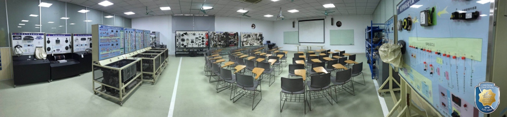汽车电子控制学习工作站-全景-白天