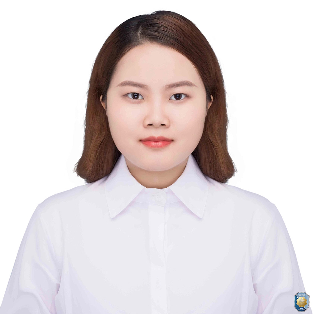 李清华照片